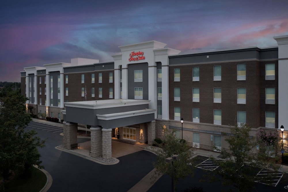 Hampton Inn & Suites Holly Springs - photo 40