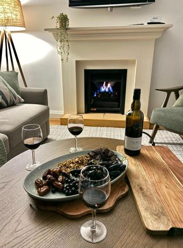 Villa 2br Mountain View Retreat Villa located within Cypress Lakes Resort in Pokolbin, Australia