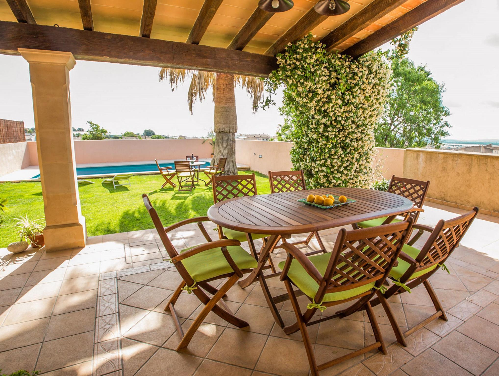 Carles House — 4-Star Luxury Hotel in Vilafranca De Bonany, Spain