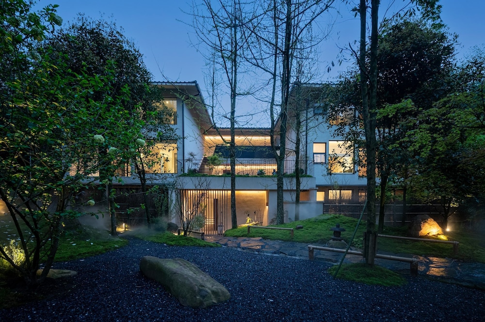 BuSu Forest Forever Hotel - last minute hotel in Chengdu