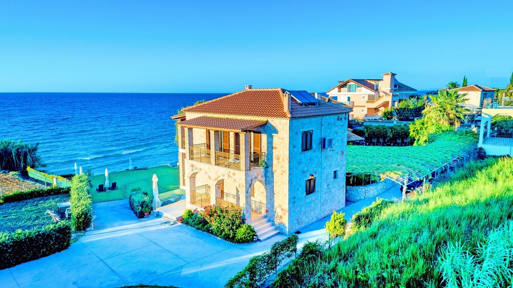 Villa Mare Psarou — 4-Star Luxury Hotel in Zakynthos, Greece