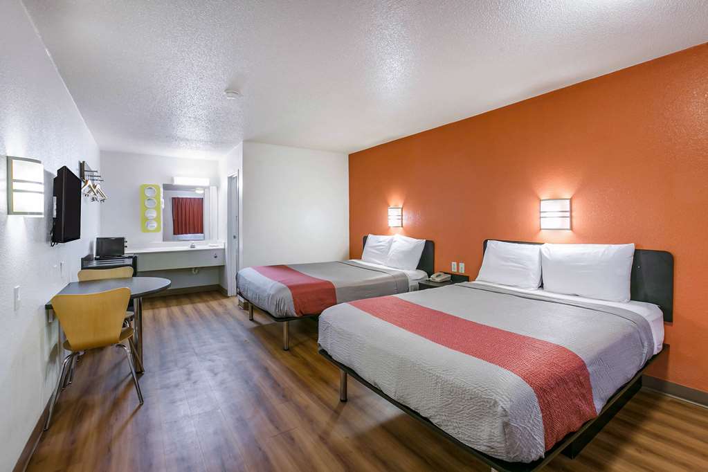 Motel 6 Dothan AL - photo 10