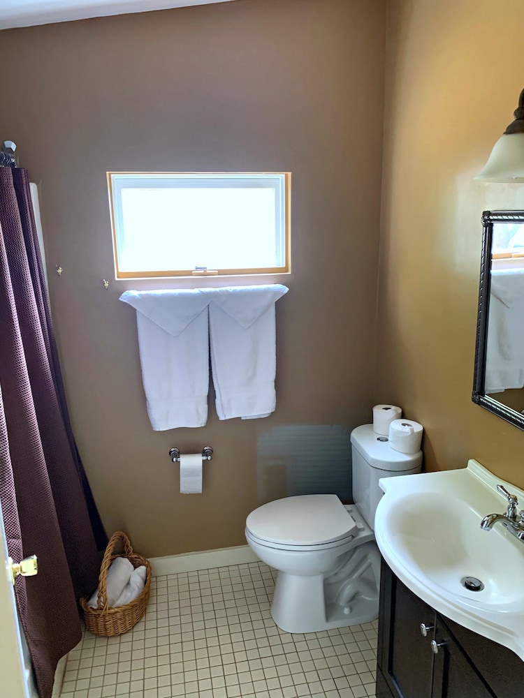 Lovett s Inn and Restaurant - photo 29