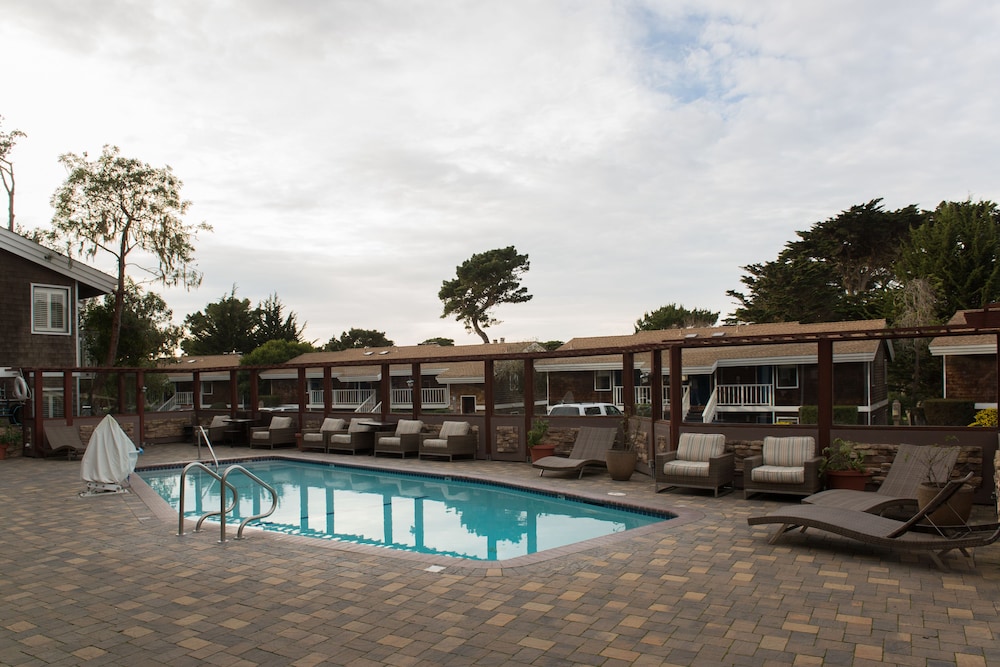 Lighthouse Lodge And Cottages - photo 42