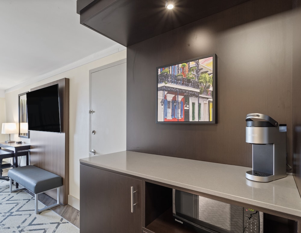 Crowne Plaza Executive Center Baton Rouge by IHG - photo 54
