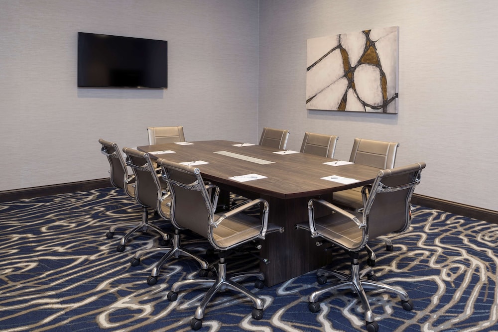 Hampton Inn & Suites Indianapolis Keystone - photo 38