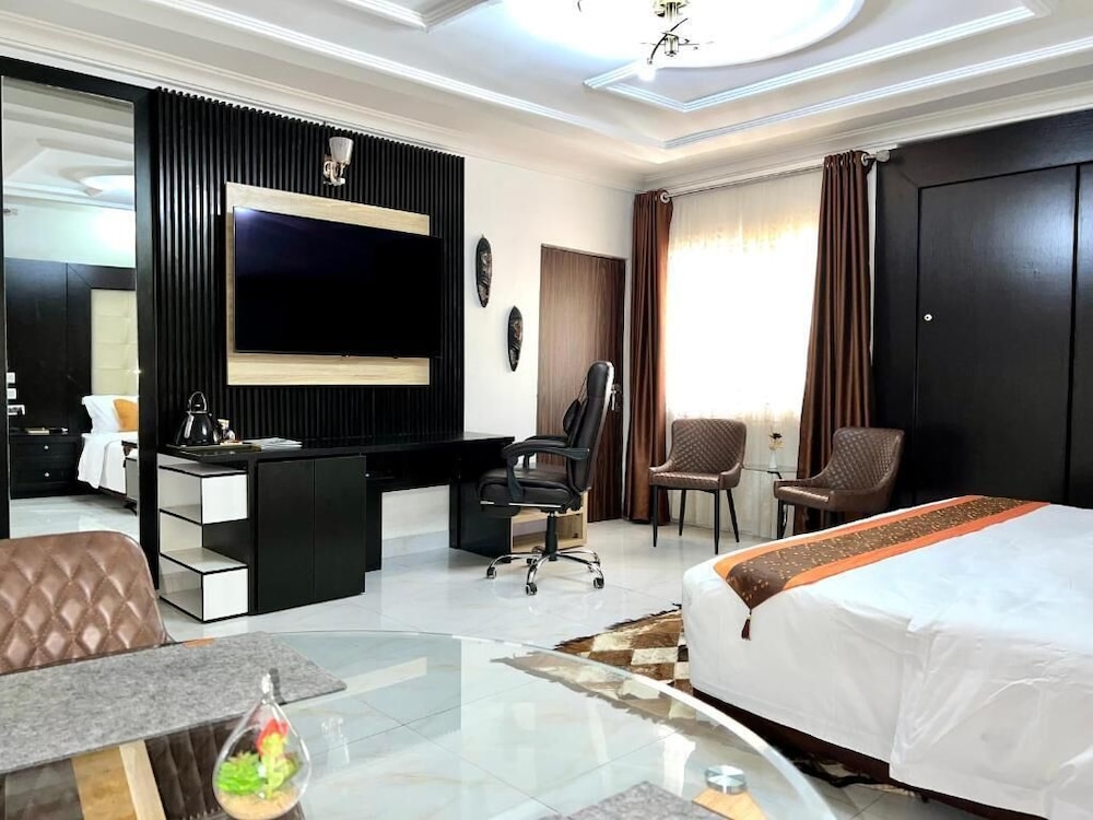 Urban Rootz - last minute hotel in Abuja