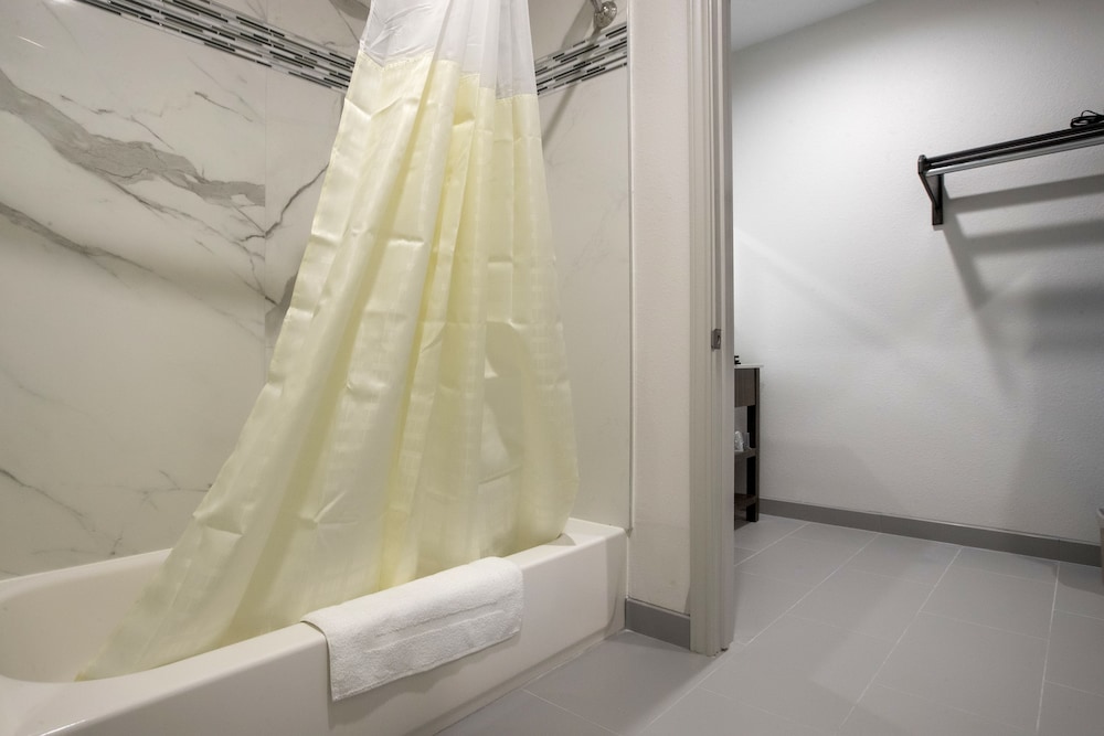 House Hotel - photo 24