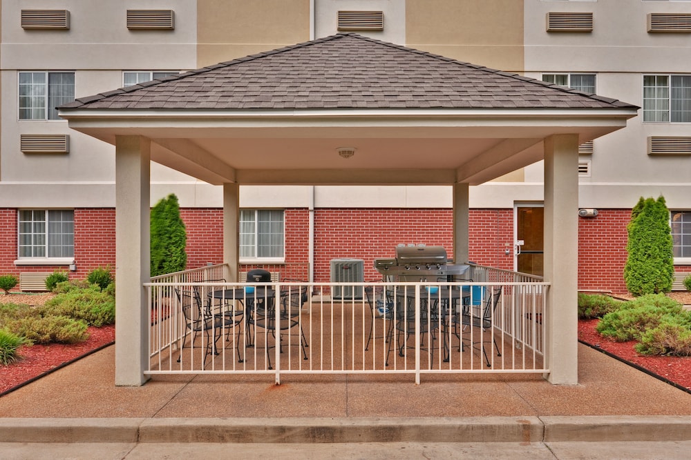Candlewood Suites Olive Branch Memphis Area - photo 29