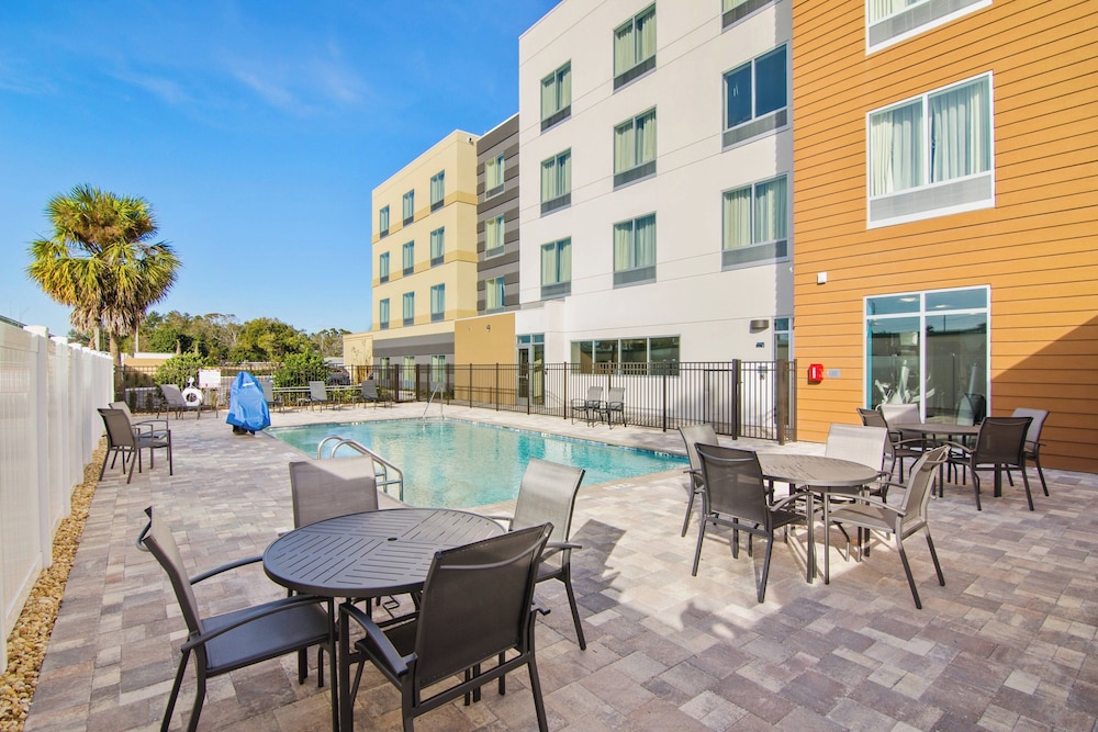Fairfield by Marriott Inn & Suites St Petersburg North - photo 21