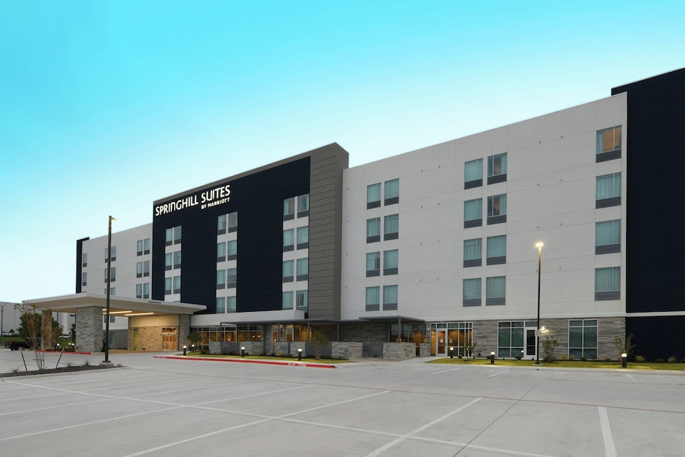SpringHill Suites by Marriott Dallas DFW Airport South CentrePort in Fort Worth, United States