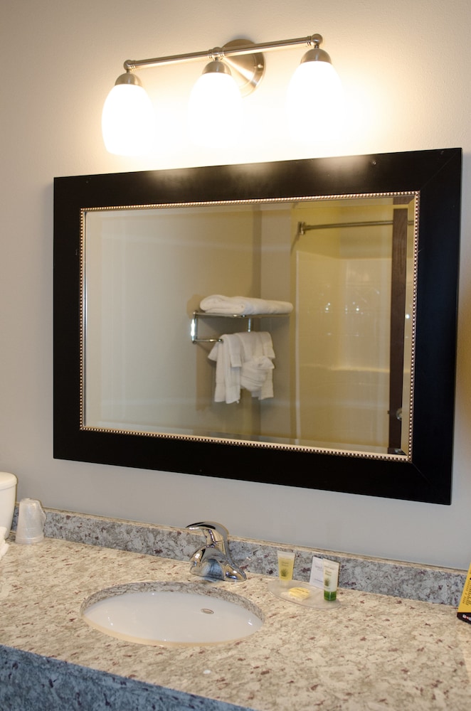 Inn At Moses Lake - photo 33