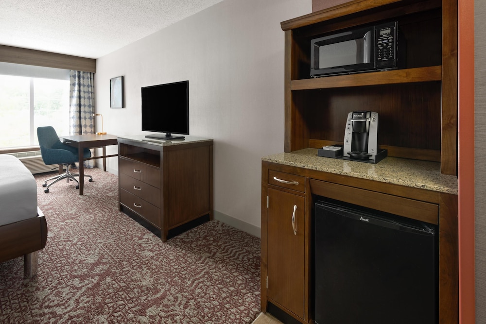 Hilton Garden Inn State College - photo 10