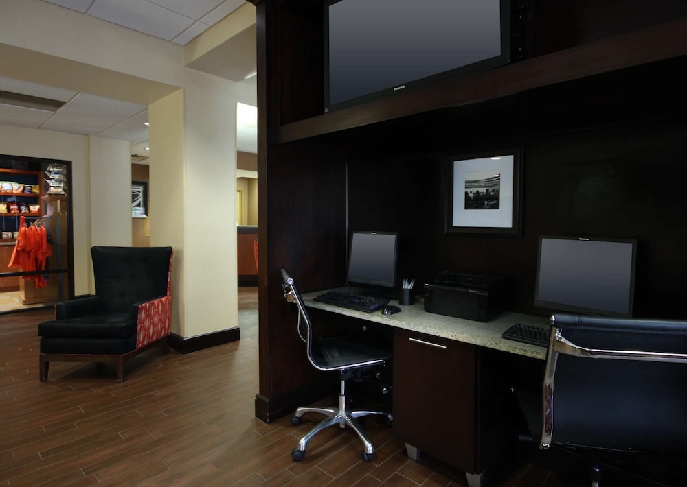 Hampton Inn Champaign Urbana - photo 72