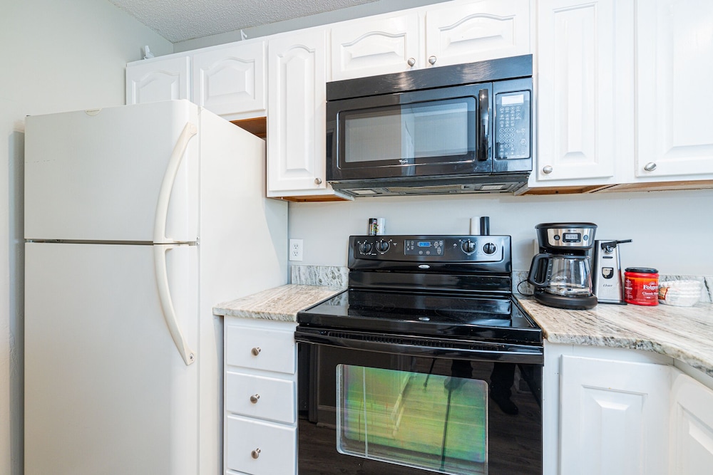 Condo Sleeps 5 w Resort Style Amenities - photo 15