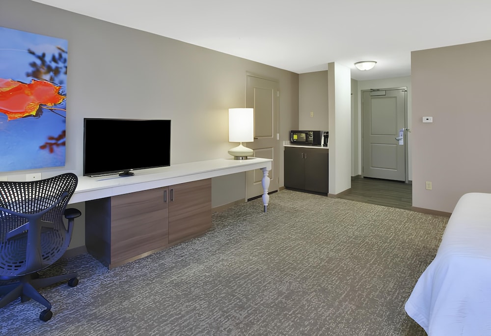 Hilton Garden Inn Chesterton - photo 20
