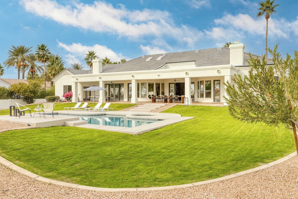 Sunridge by Avantstay Glorious Scottsdale Estate w Pool Hot Tub Ping Pong & Pool Table - featured photo