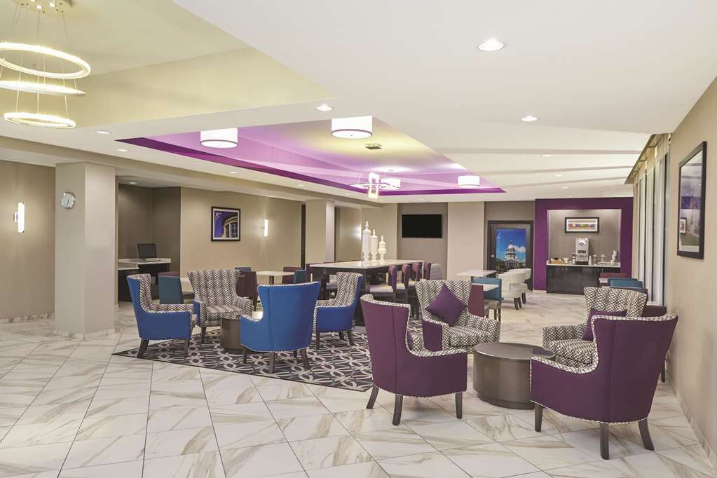 La Quinta Inn & Suites by Wyndham Springfield IL - photo 9