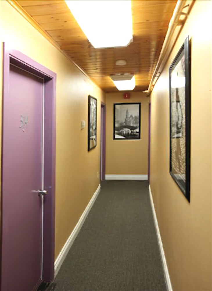 Anchorage Downtown Hotel - photo 12