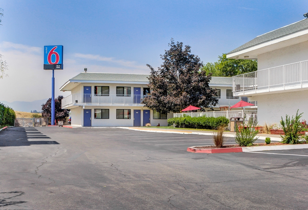 Motel 6 Medford OR in Medford, United States