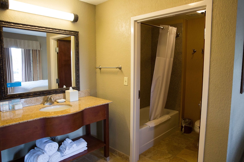 Hampton Inn & Suites Grenada - photo 21