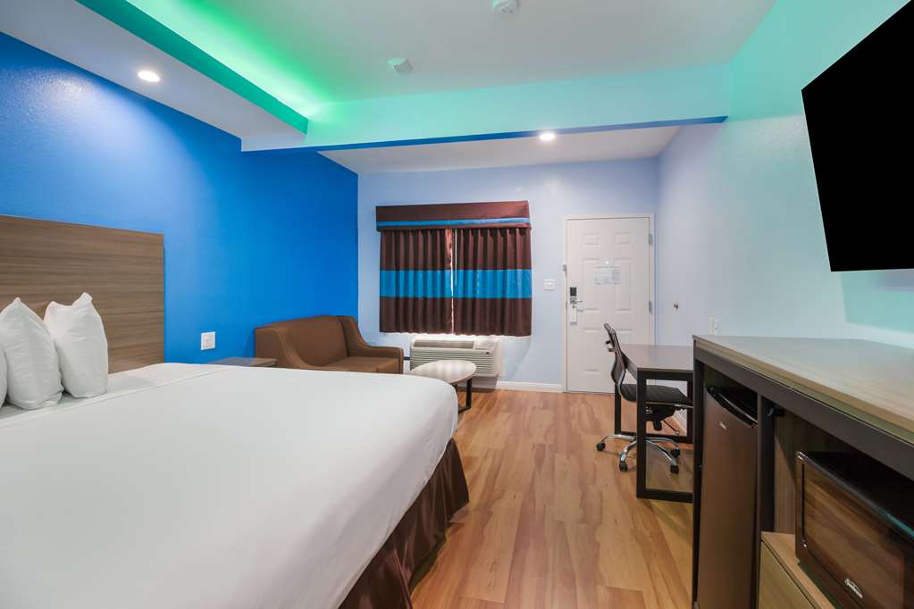 Americas Best Value Inn Aldine Westfield - photo 23