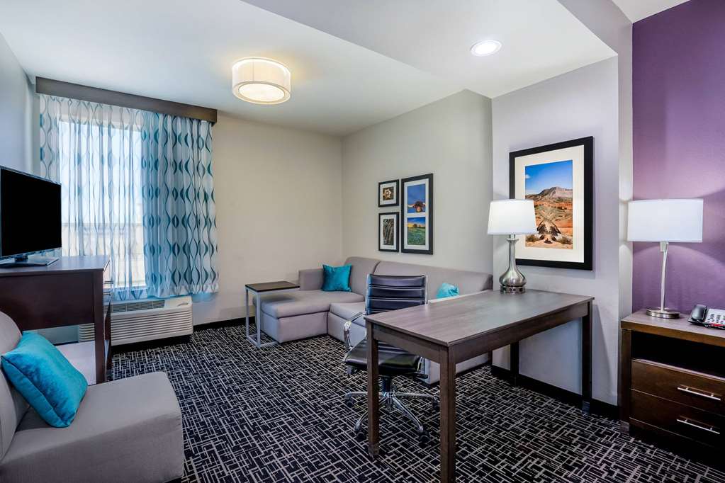 La Quinta Inn & Suites by Wyndham Houston Cypress - photo 14