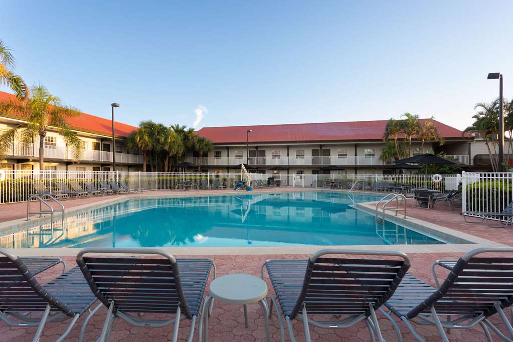 La Quinta Inn by Wyndham Cocoa Beach Port Canaveral - photo 11