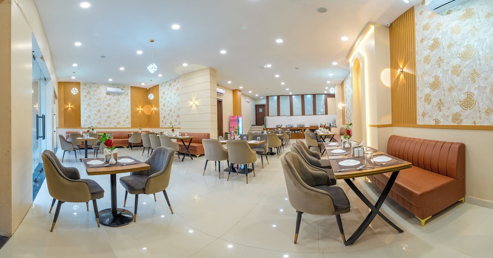 Hotel Silver Stone in Varanasi, India