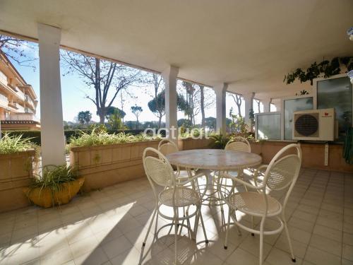 Gavina Esc B Bajos B — 4-Star Luxury Hotel in Sant Feliu De Guixols, Spain