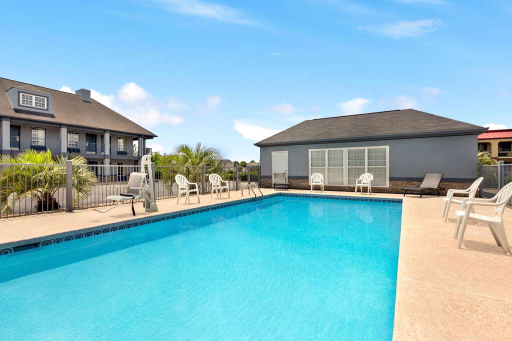 Baymont by Wyndham Warner Robins - photo 9