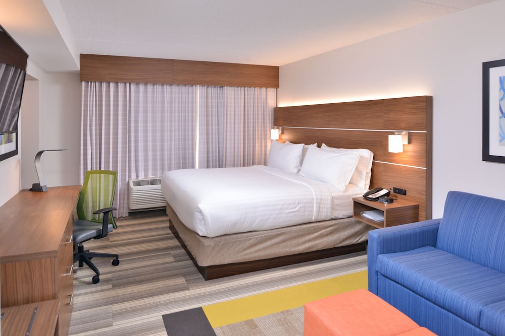 Holiday Inn Express & Suites Indianapolis Dtn Conv Ctr Area by IHG - photo 26