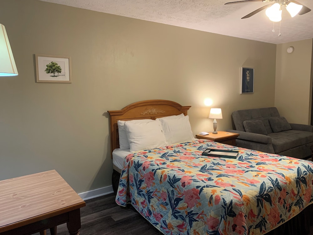 Woodbridge Inn & Tavern - photo 36