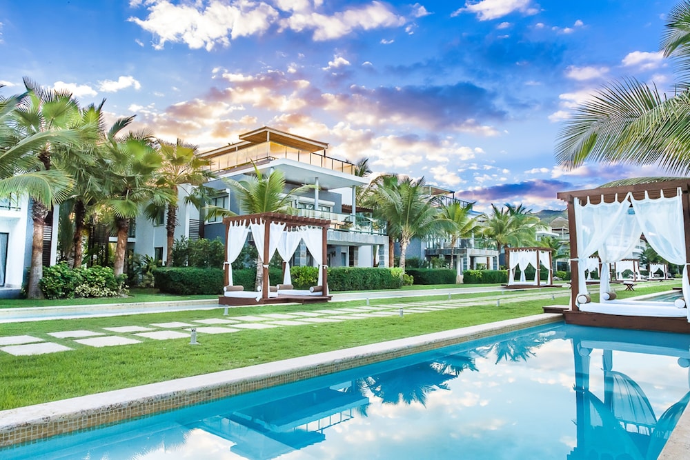 Sublime Samana Hotel & Residences — 4-Star Luxury Hotel in Las Terrenas, Dominican Republic