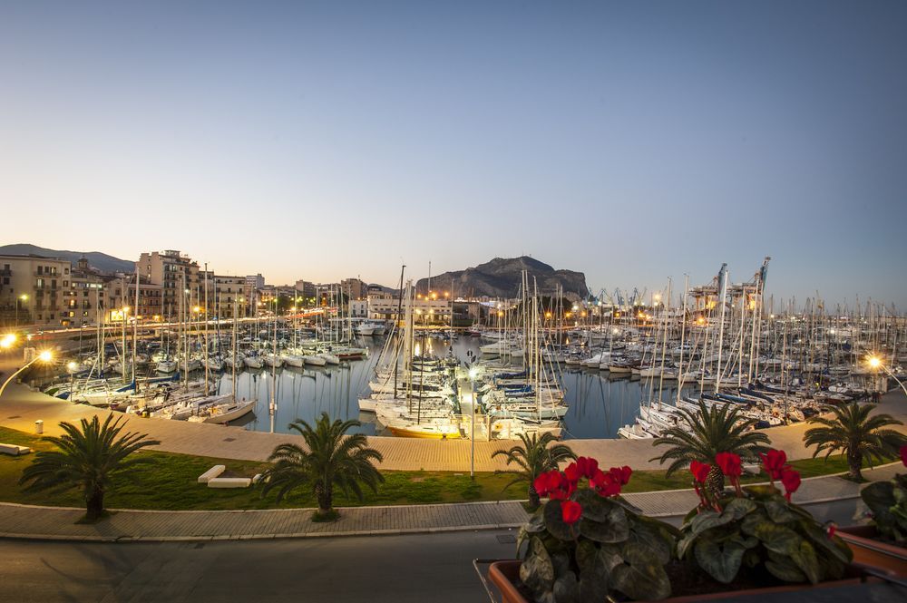 Ci'Cala House — 4-Star Luxury Hotel in Palermo, Italy