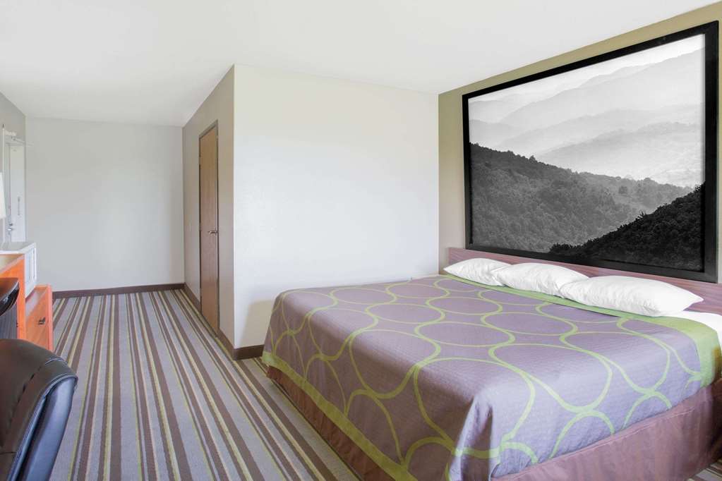 Super 8 by Wyndham Abingdon VA - photo 12
