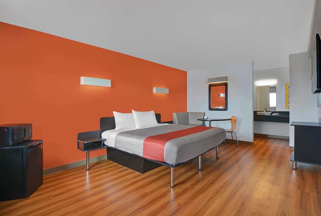 Motel 6 Cutler Bay FL - photo 10