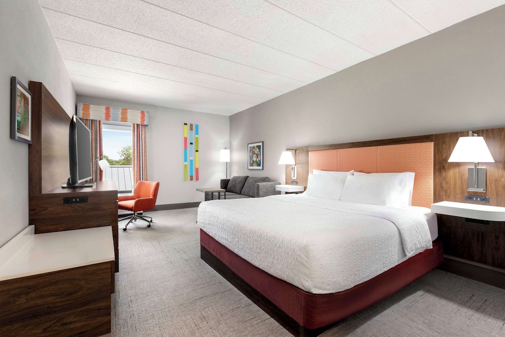 Hampton Inn Quakertown - photo 9