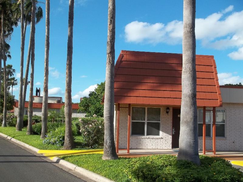 Victoria Palms Inn & Suites - photo 4
