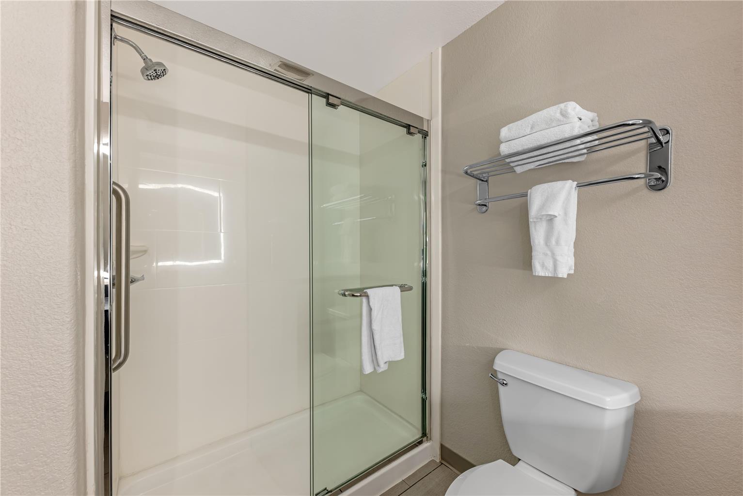 Best Western Plus Killeen Fort Cavazos Hotel & Suites - photo 40