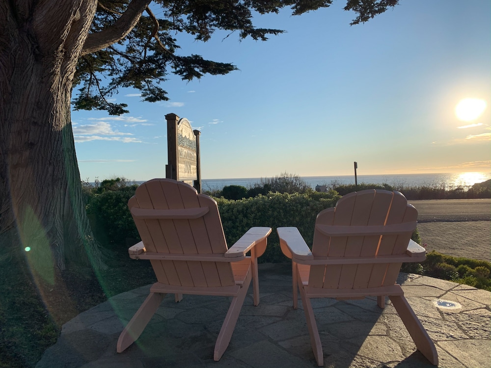 Sea Otter Inn - photo 54