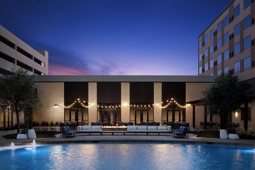 Marriott Dallas Allen Hotel & Convention Center - carbon neutral hotel in Allen