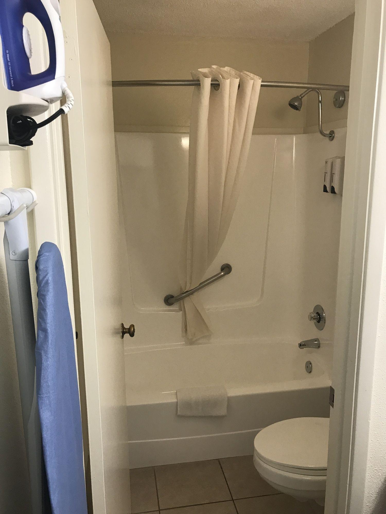 Ramada by Wyndham Mesa Downtown - photo 28