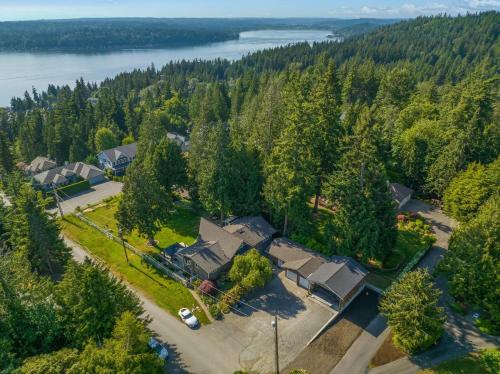 Perch Sammamish Cottage — 4-Star Luxury Hotel in Sammamish, United States