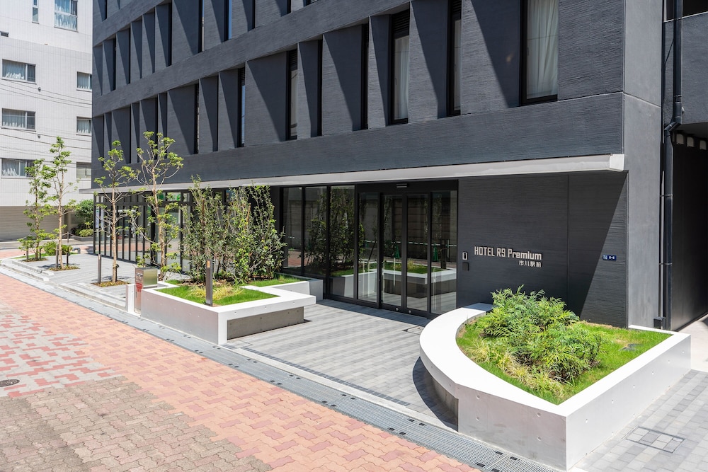 HOTEL R9 Premium Ichikawaekimae — hotel in Funabashi