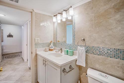 Land's End 9 201 Beach Front Premier — 4-Star Luxury Hotel in Saint Pete Beach, United States