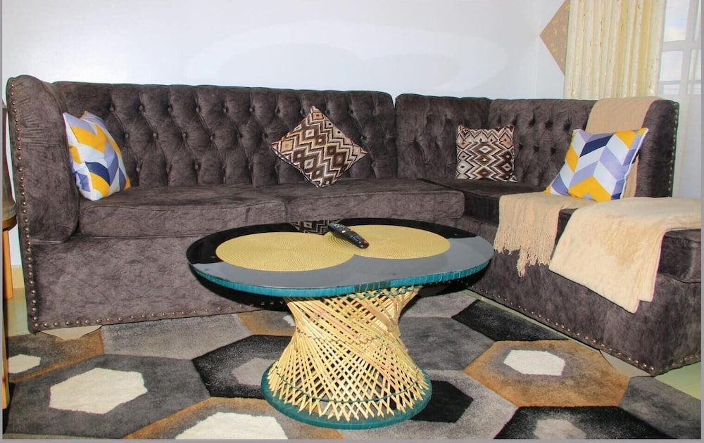 Stunning 1 Bed Apartment in Thome Nairobi Kenya — 4-Star Luxury Hotel in Nairobi, Kenya