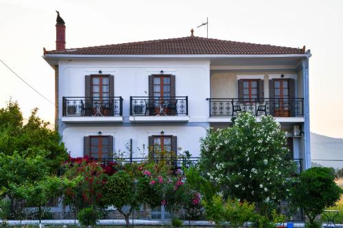Chrys Marie Studios - last minute hotel in Pythagoreio