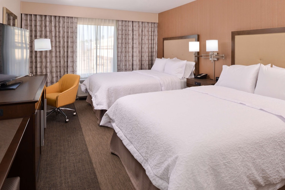 Hampton Inn El Centro - photo 12
