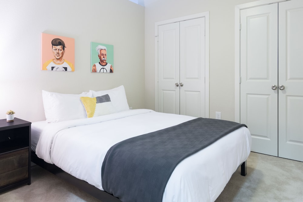 Locale Eastside - photo 26